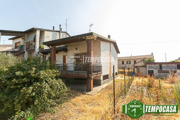 casa indipendente in vendita a Borghetto Lodigiano in zona Proprio