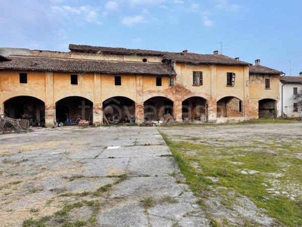 casa indipendente in vendita a Borghetto Lodigiano