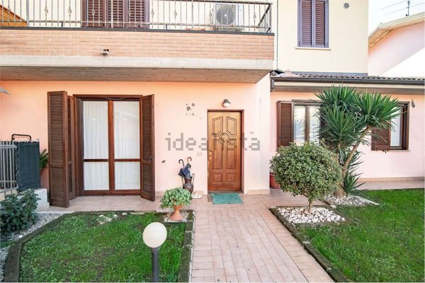 appartamento in vendita a Borghetto Lodigiano in zona Proprio