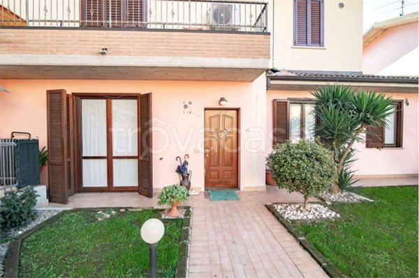 appartamento in vendita a Borghetto Lodigiano in zona Proprio