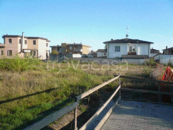 terreno agricolo in vendita a Borghetto Lodigiano in zona Casoni