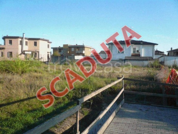 terreno edificabile in vendita a Borghetto Lodigiano