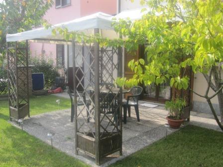 casa indipendente in vendita a Borghetto Lodigiano in zona Casoni