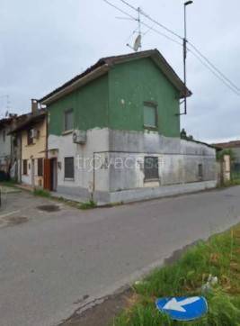 casa indipendente in vendita a Borghetto Lodigiano in zona Vigarolo