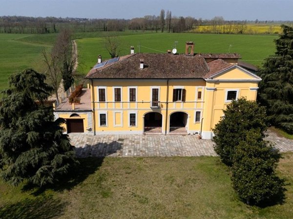 casale in vendita a Borghetto Lodigiano