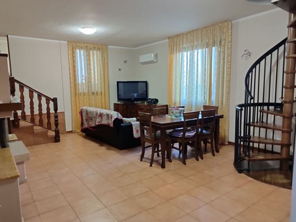 casa indipendente in vendita a Borghetto Lodigiano