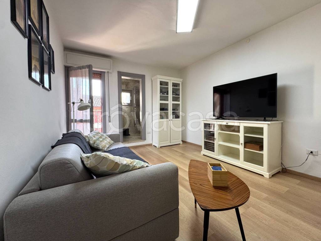 casa indipendente in vendita a Borghetto Lodigiano in zona Casoni