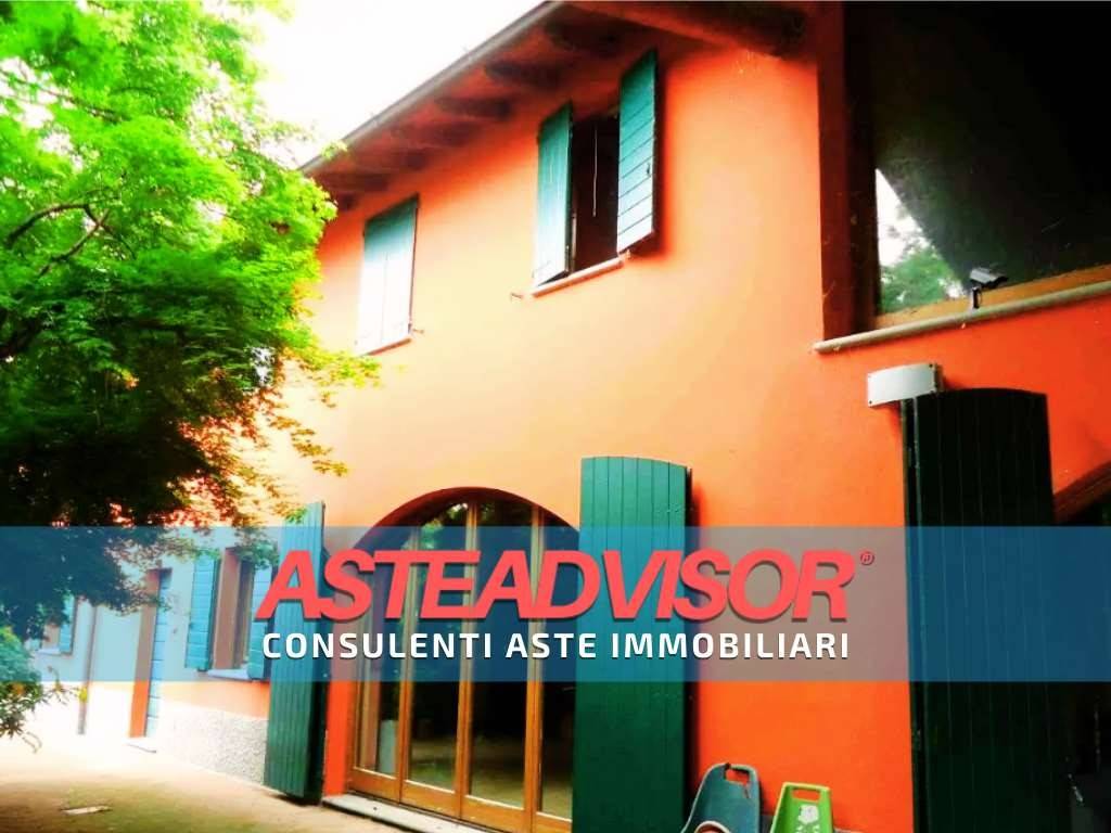 casa indipendente in vendita a Borghetto Lodigiano in zona Casoni