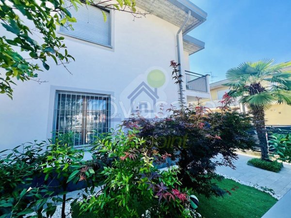 casa indipendente in vendita a Borgo San Giovanni
