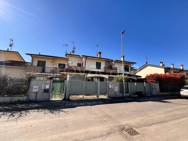 casa indipendente in vendita a Borgo San Giovanni