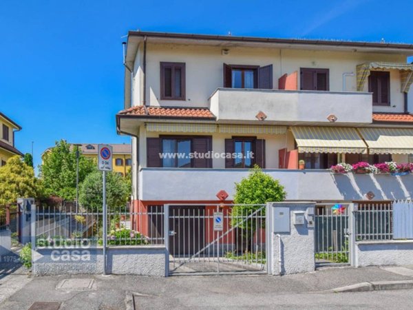 casa indipendente in vendita a Borgo San Giovanni