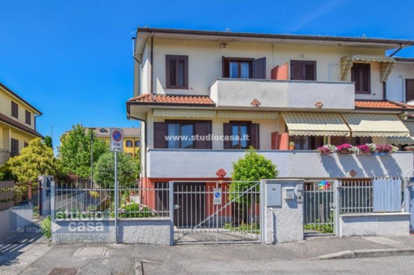 casa indipendente in vendita a Borgo San Giovanni