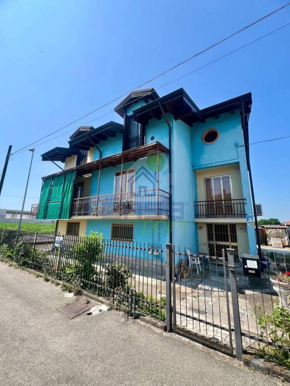 appartamento in vendita a Borgo San Giovanni