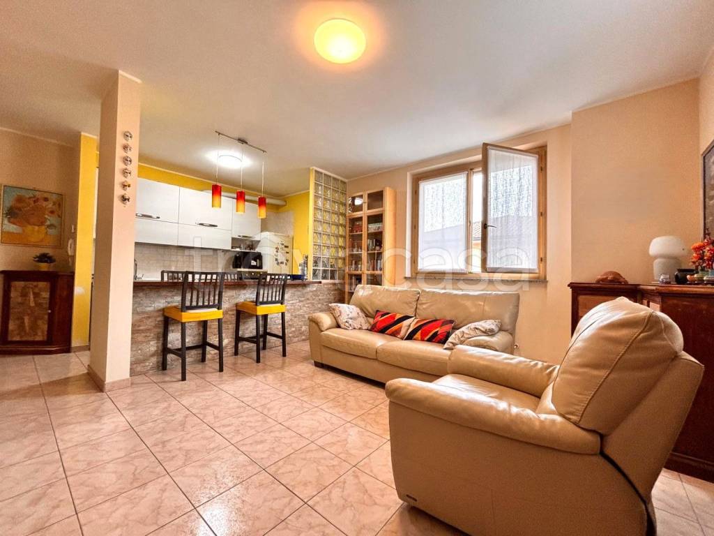 appartamento in vendita a Borgo San Giovanni
