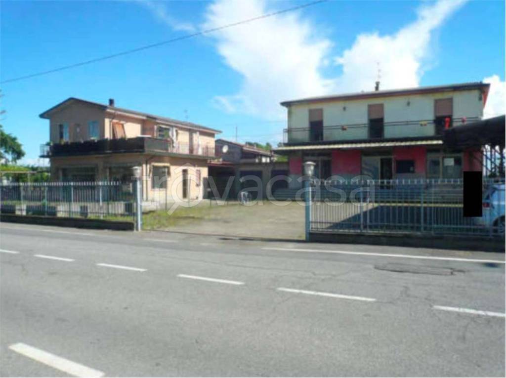 pentavano in vendita a Borgo San Giovanni