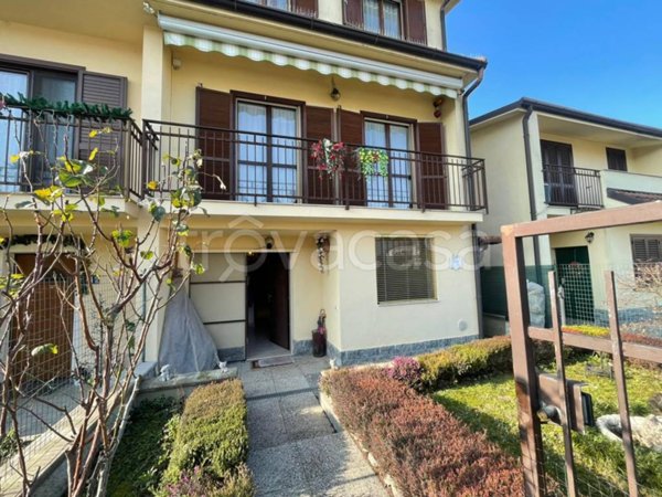 casa indipendente in vendita a Borgo San Giovanni