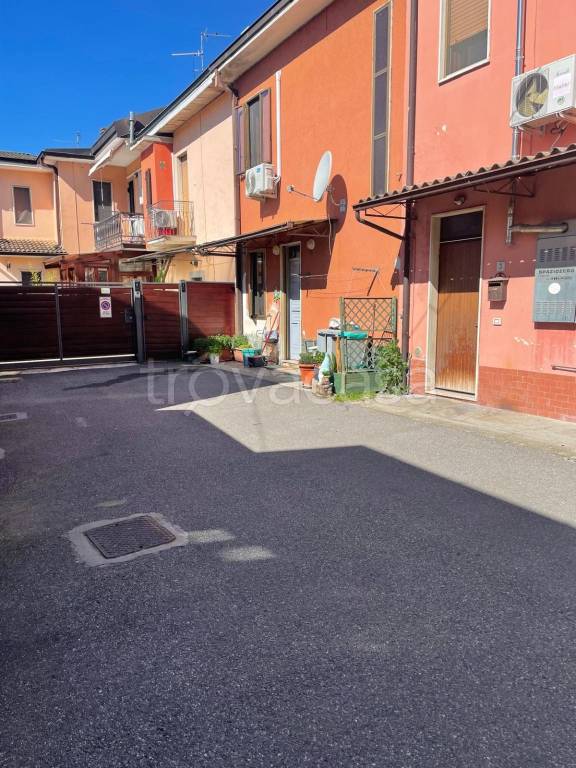 casa indipendente in vendita a Borgo San Giovanni