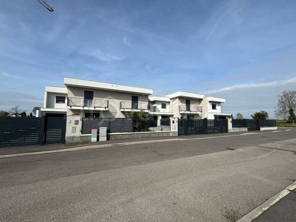 casa indipendente in vendita a Borgo San Giovanni