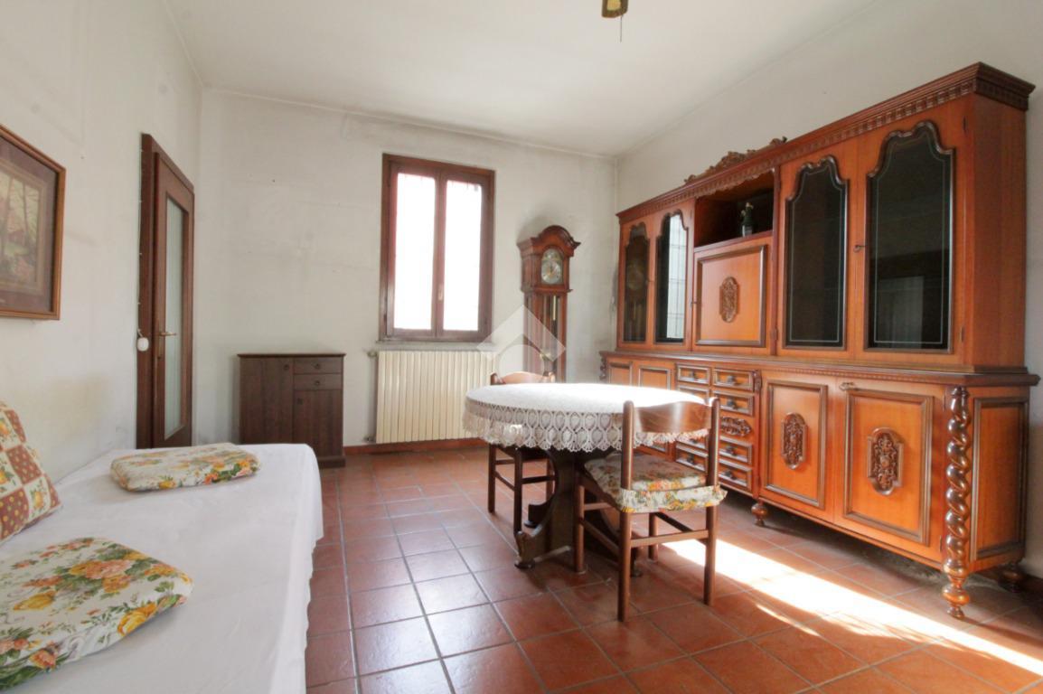 casa indipendente in vendita a Brembio