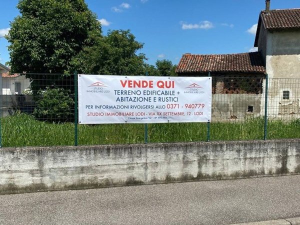 terreno edificabile in vendita a Brembio
