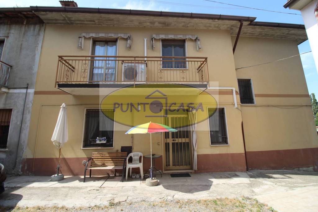 casa indipendente in vendita a Brembio