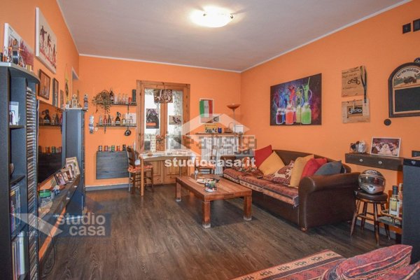 casa indipendente in vendita a Brembio