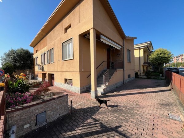 casa indipendente in vendita a Brembio