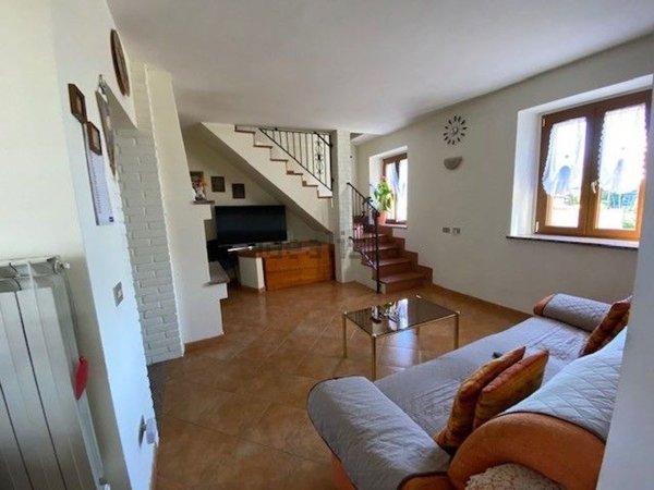 casa indipendente in vendita a Brembio