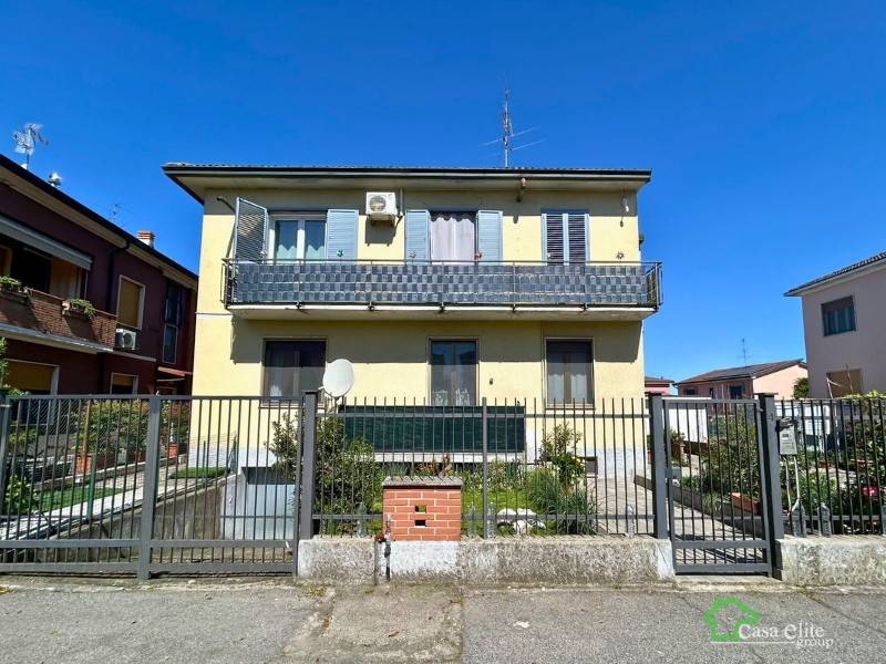 casa indipendente in vendita a Casaletto Lodigiano in zona Mairano