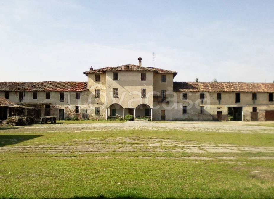 casa indipendente in vendita a Casaletto Lodigiano in zona Gugnano