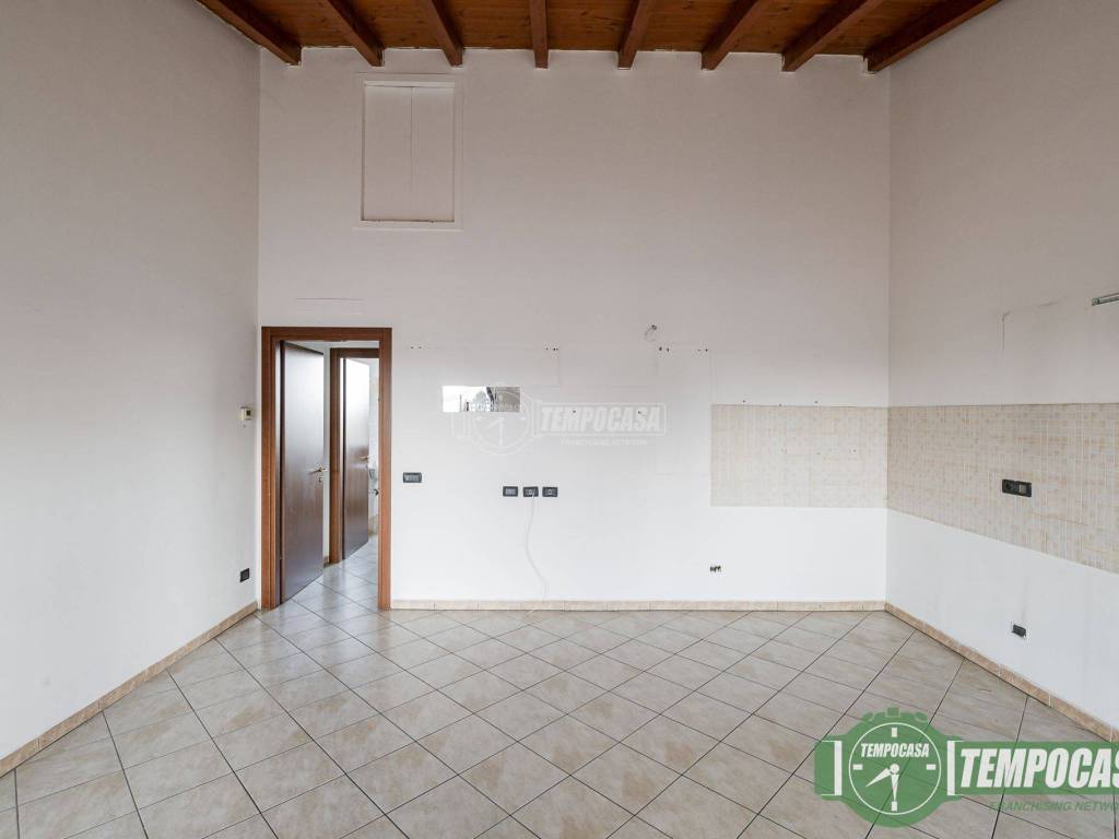 appartamento in vendita a Casaletto Lodigiano in zona Gugnano