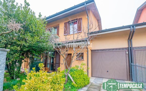 casa indipendente in vendita a Casaletto Lodigiano