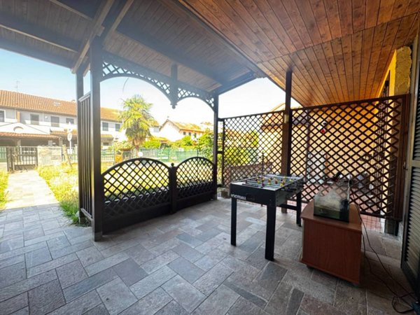 casa indipendente in vendita a Casaletto Lodigiano