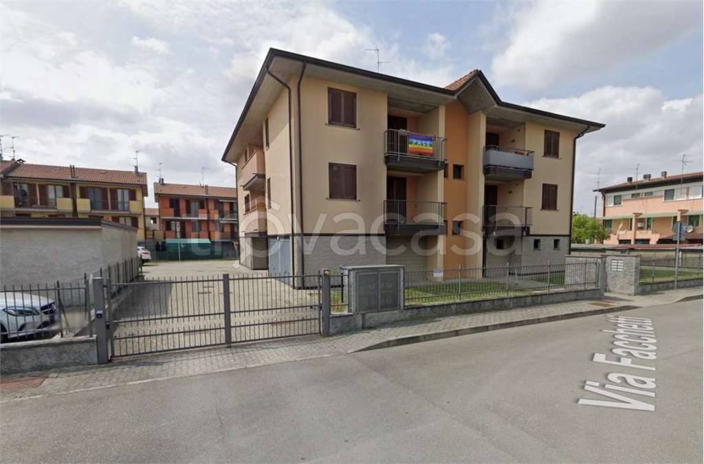 intera palazzina in vendita a Casaletto Lodigiano