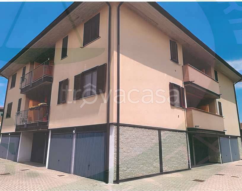 intera palazzina in vendita a Casaletto Lodigiano