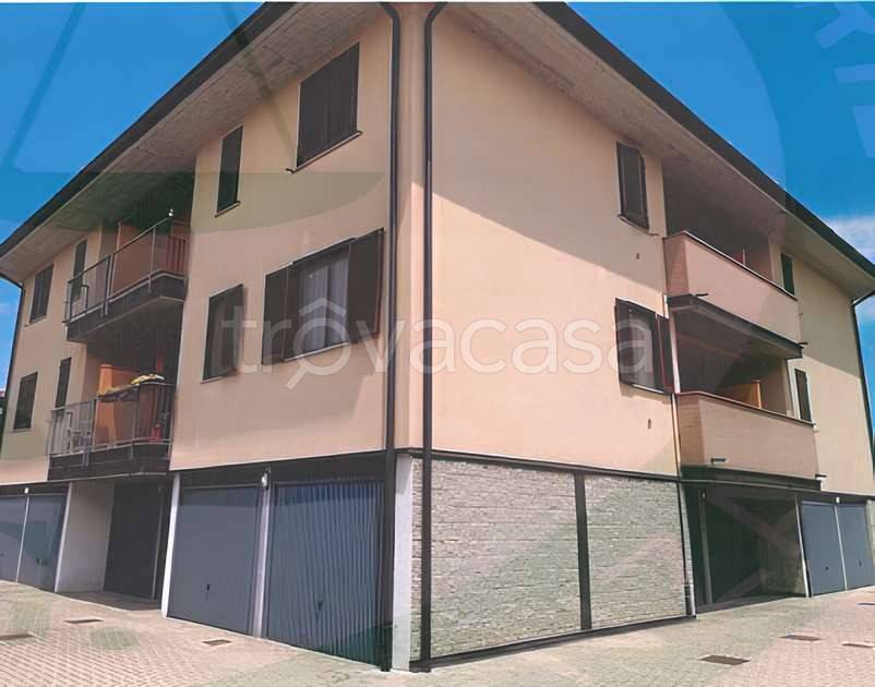 intera palazzina in vendita a Casaletto Lodigiano