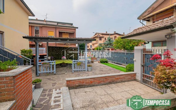 casa indipendente in vendita a Casaletto Lodigiano in zona Mairano