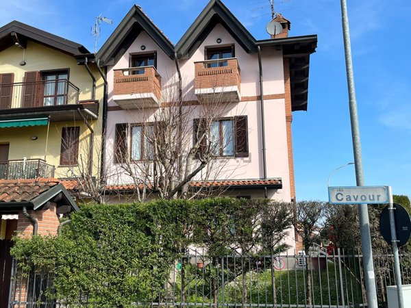 casa indipendente in vendita a Casaletto Lodigiano