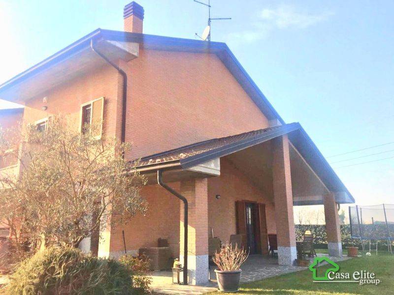 casa indipendente in vendita a Casaletto Lodigiano in zona Mairano
