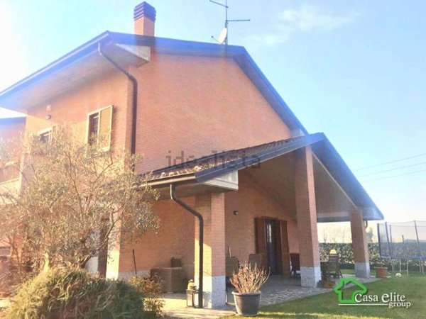 casa indipendente in vendita a Casaletto Lodigiano in zona Mairano