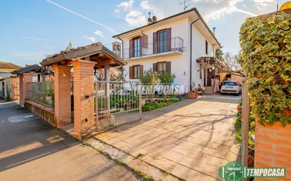 casa indipendente in vendita a Casaletto Lodigiano in zona Mairano