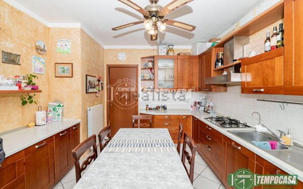 casa indipendente in vendita a Casaletto Lodigiano