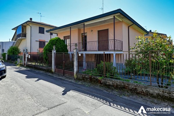 casa indipendente in vendita a Casaletto Lodigiano in zona Mairano