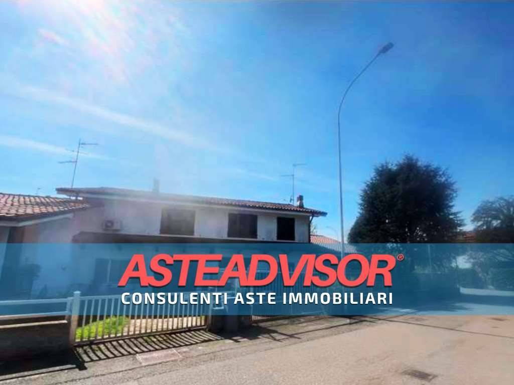 casa indipendente in vendita a Casaletto Lodigiano in zona Gugnano