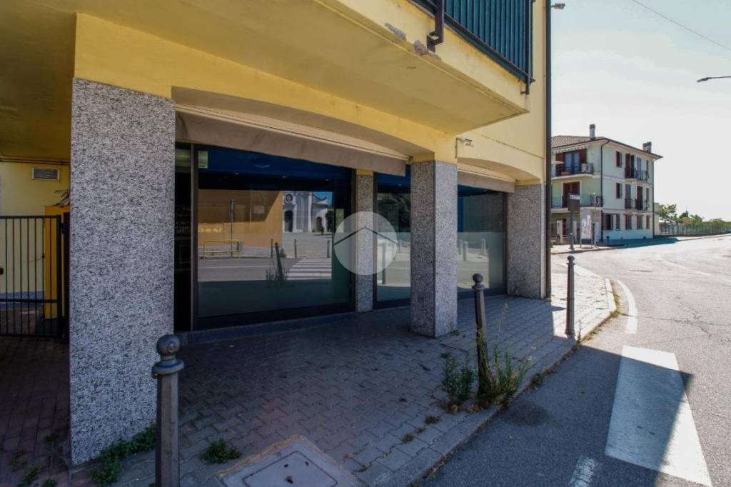 negozio in vendita a Casaletto Lodigiano in zona Mairano