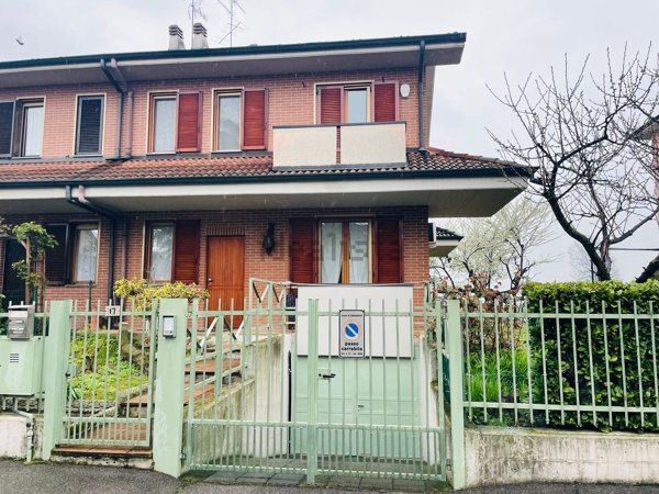 casa indipendente in vendita a Casalmaiocco