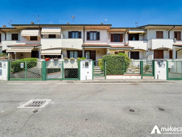 casa indipendente in vendita a Casalmaiocco
