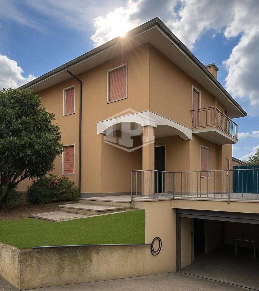 casa indipendente in vendita a Casalmaiocco