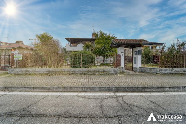 casa indipendente in vendita a Casalmaiocco