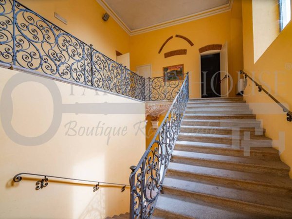intera palazzina in vendita a Casalpusterlengo